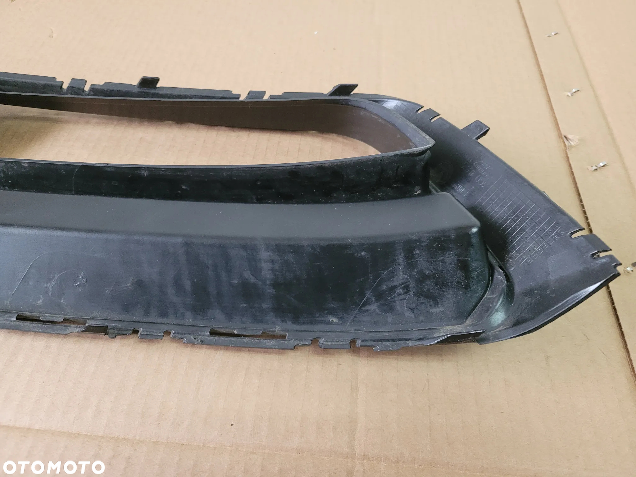 KRATKA ZDERZAKA CHROM PRAWA VW PASSAT B8 R-LINE 3G0353666F - 6