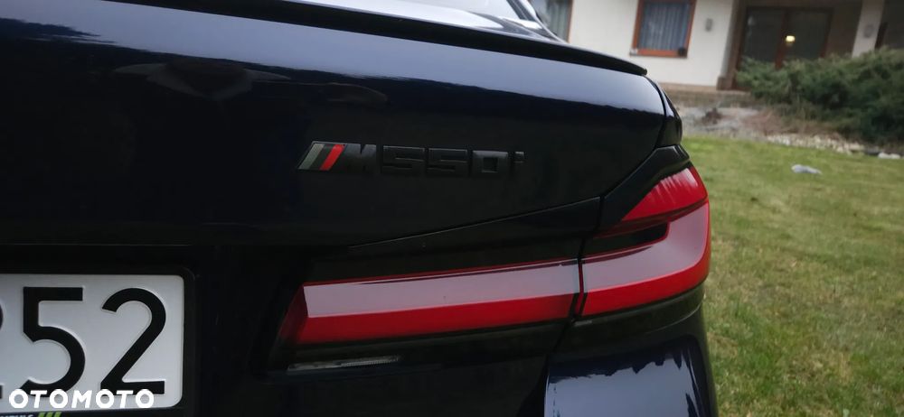 BMW Seria 5 M550i xDrive - 19