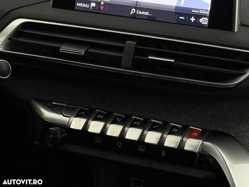 Peugeot 3008 - 18