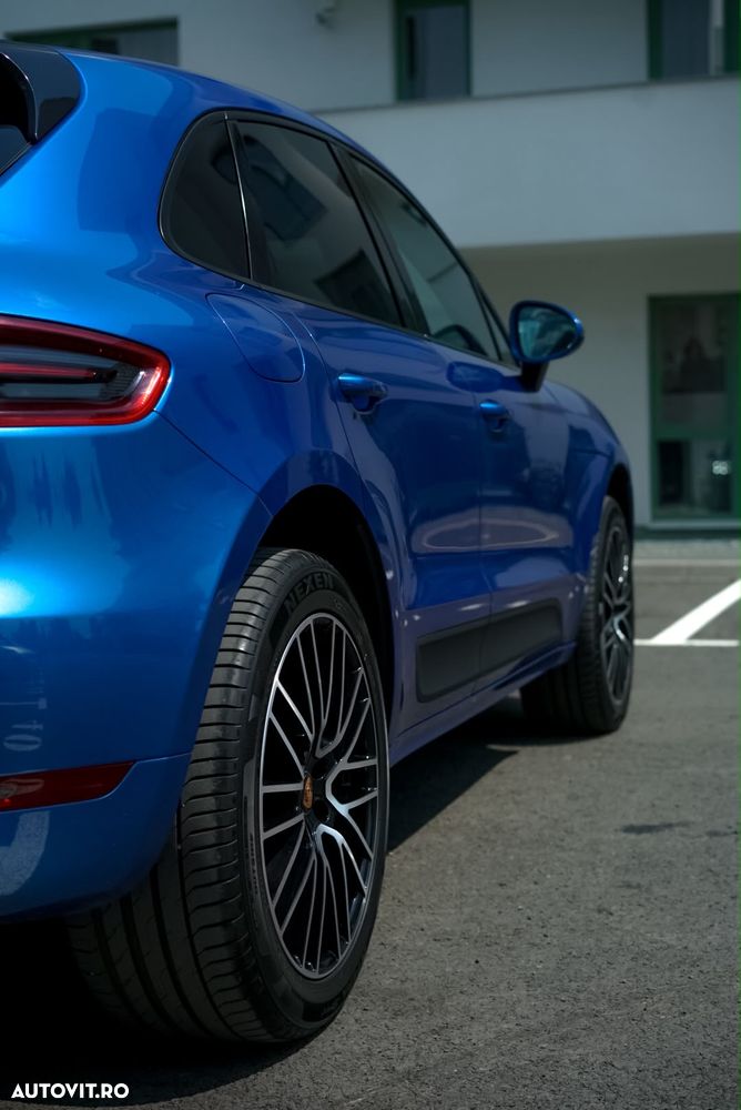 Porsche Macan - 4
