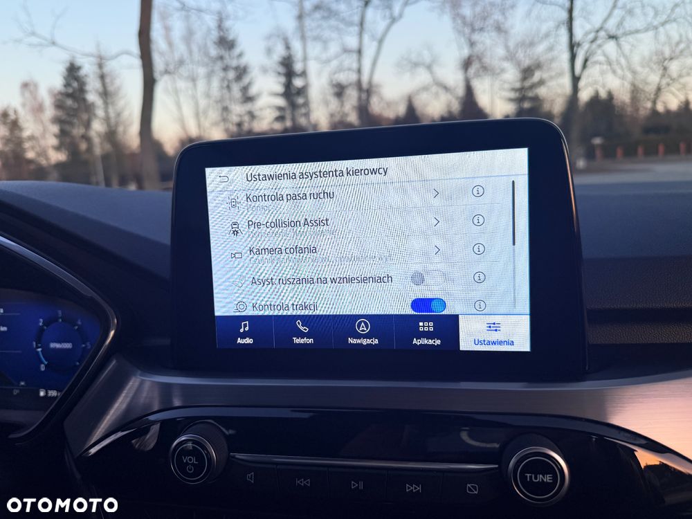 Ford Kuga 1.5 EcoBlue TITANIUM - 11