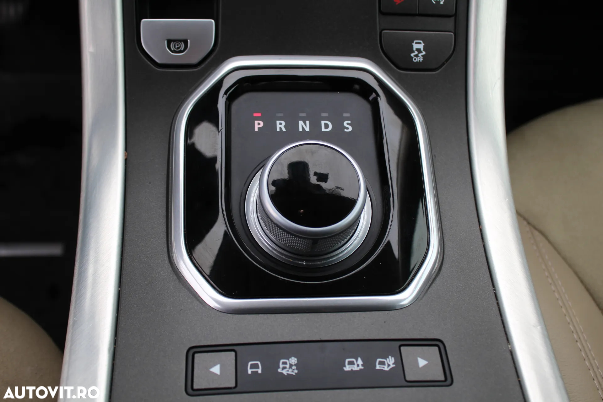 Land Rover Range Rover Evoque - 12