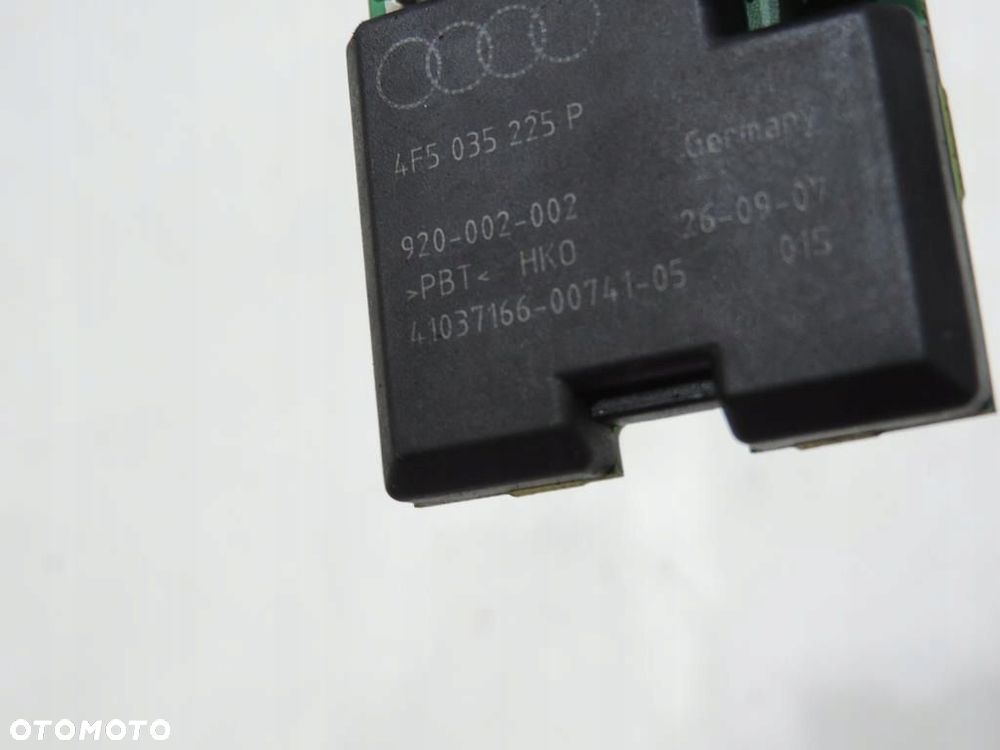WZMACZNIACZ ANTENA AUDI A6 C6 4F5035225P - 2