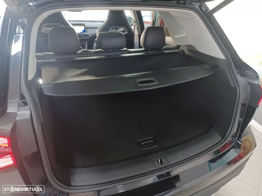 MG EHS 1.5 T-GDI Plug-in Hybrid Luxury - 31