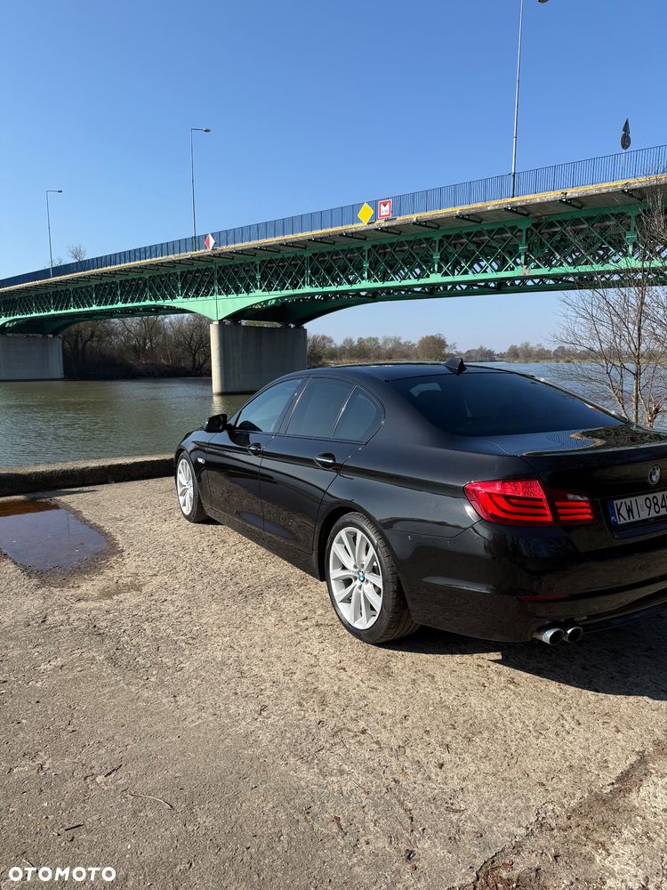 BMW Seria 5 530d xDrive - 6