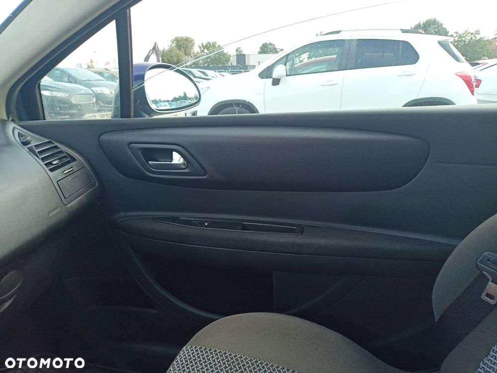 Citroën C4 - 13