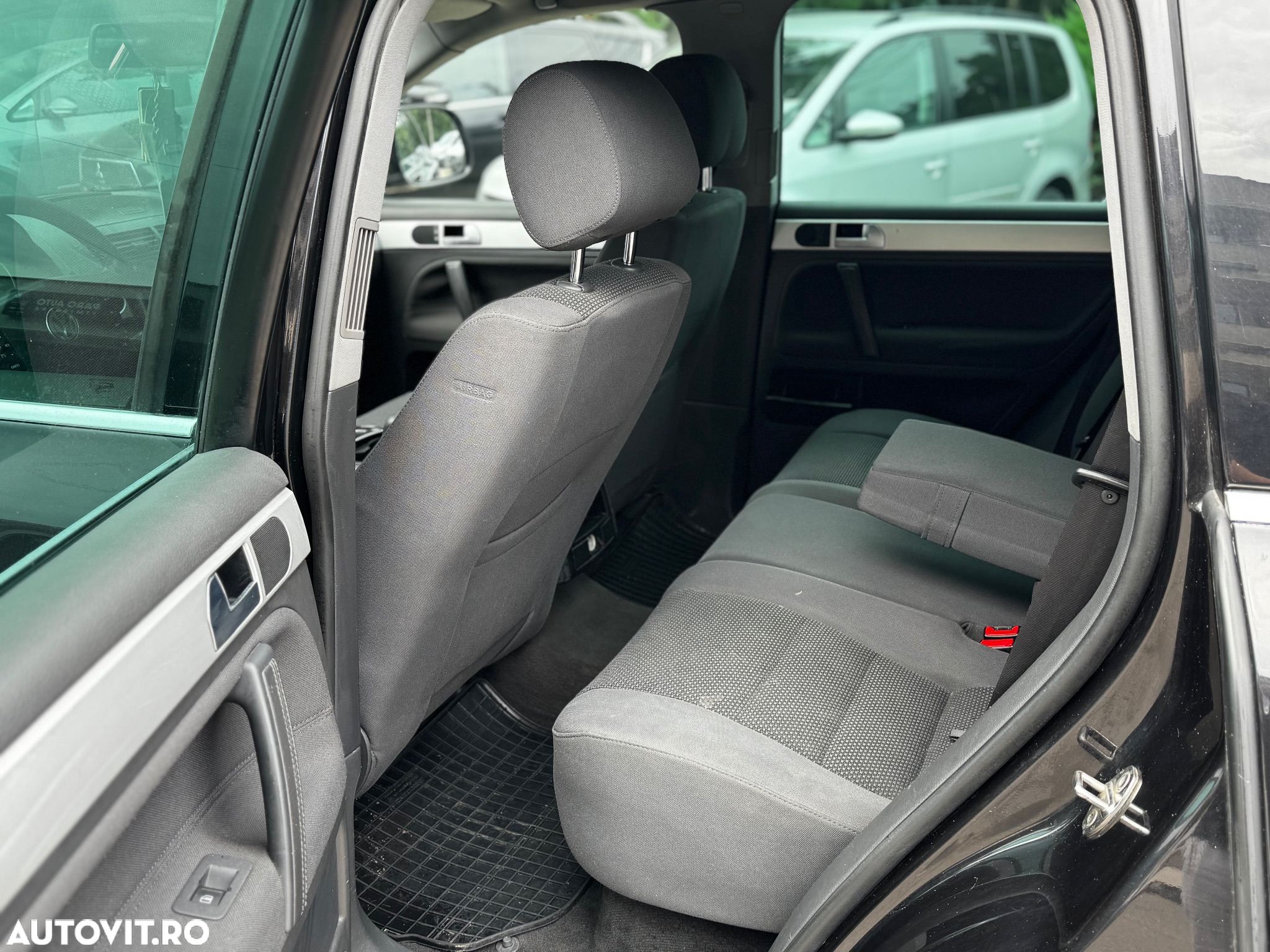 Volkswagen Touareg - 10
