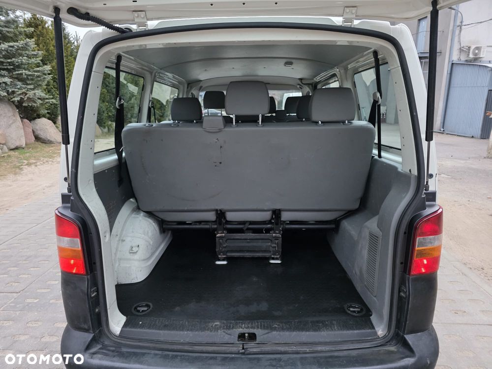 Volkswagen Transporter Shuttle L1 - 19