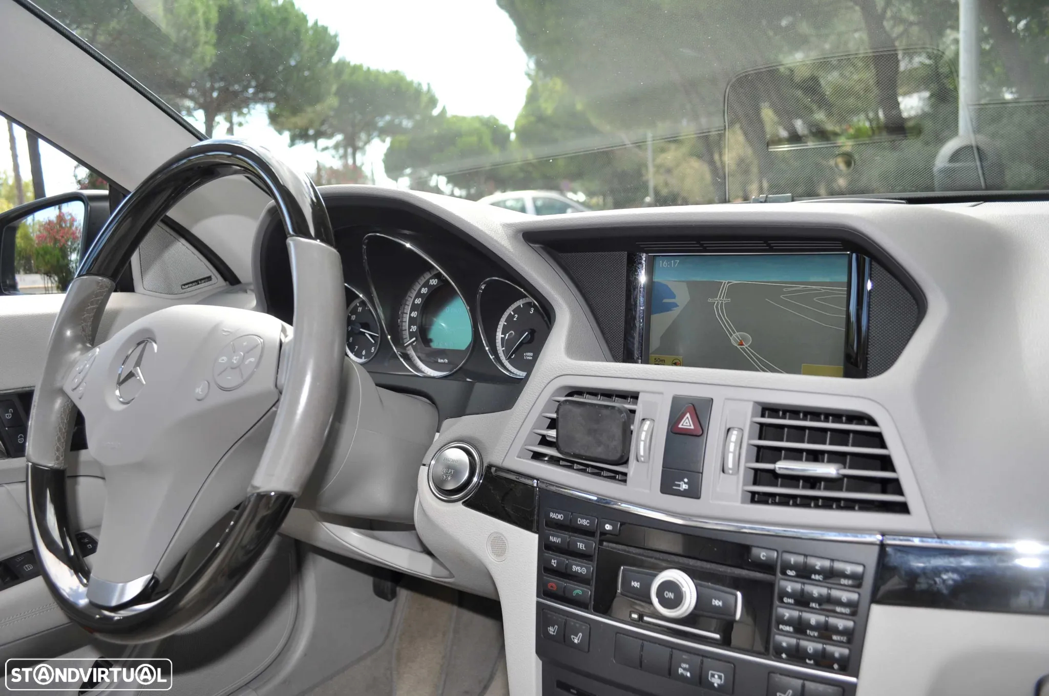 Mercedes-Benz E 250 CDi Elegance BlueEfficiency Auto - 10