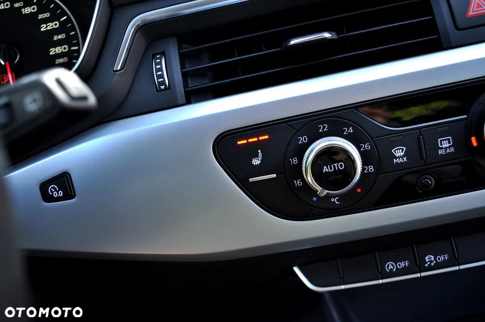 Audi A4 Avant 2.0 TDI Design - 28