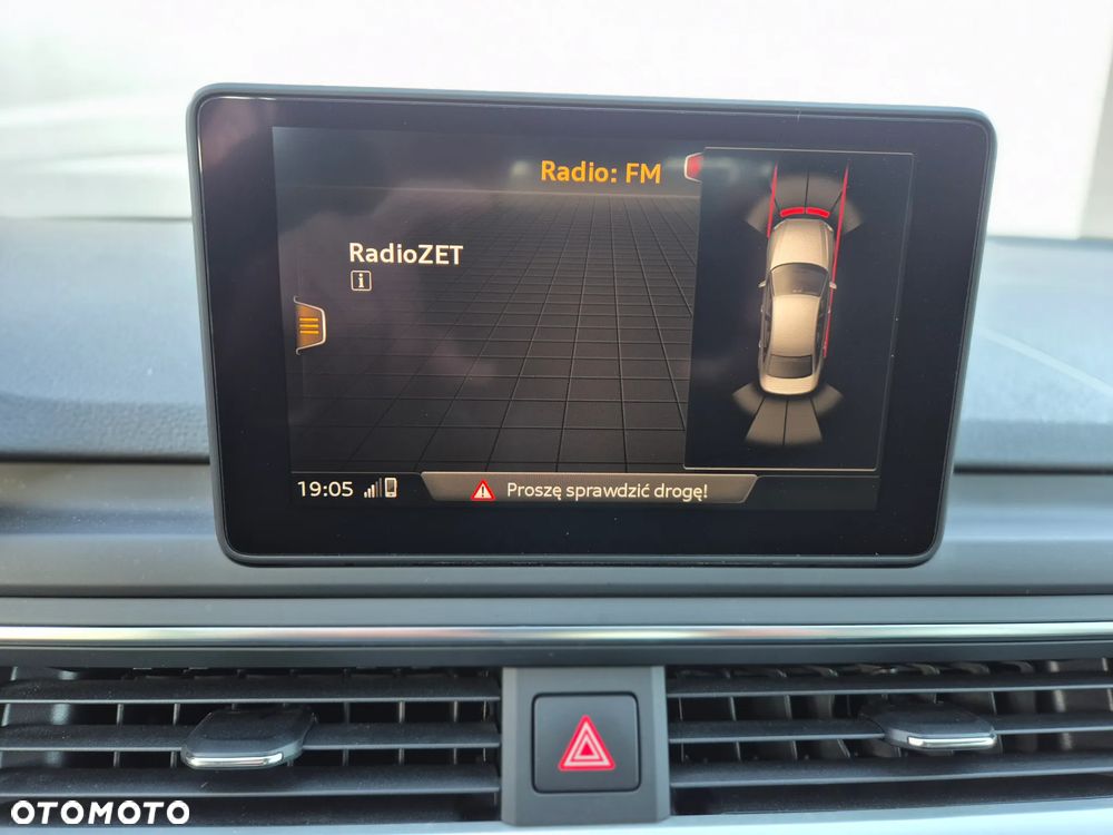 Audi A4 Limousine - 13
