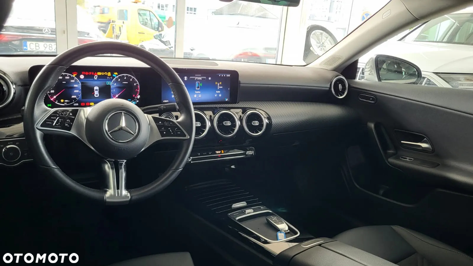 Mercedes-Benz CLA - 4