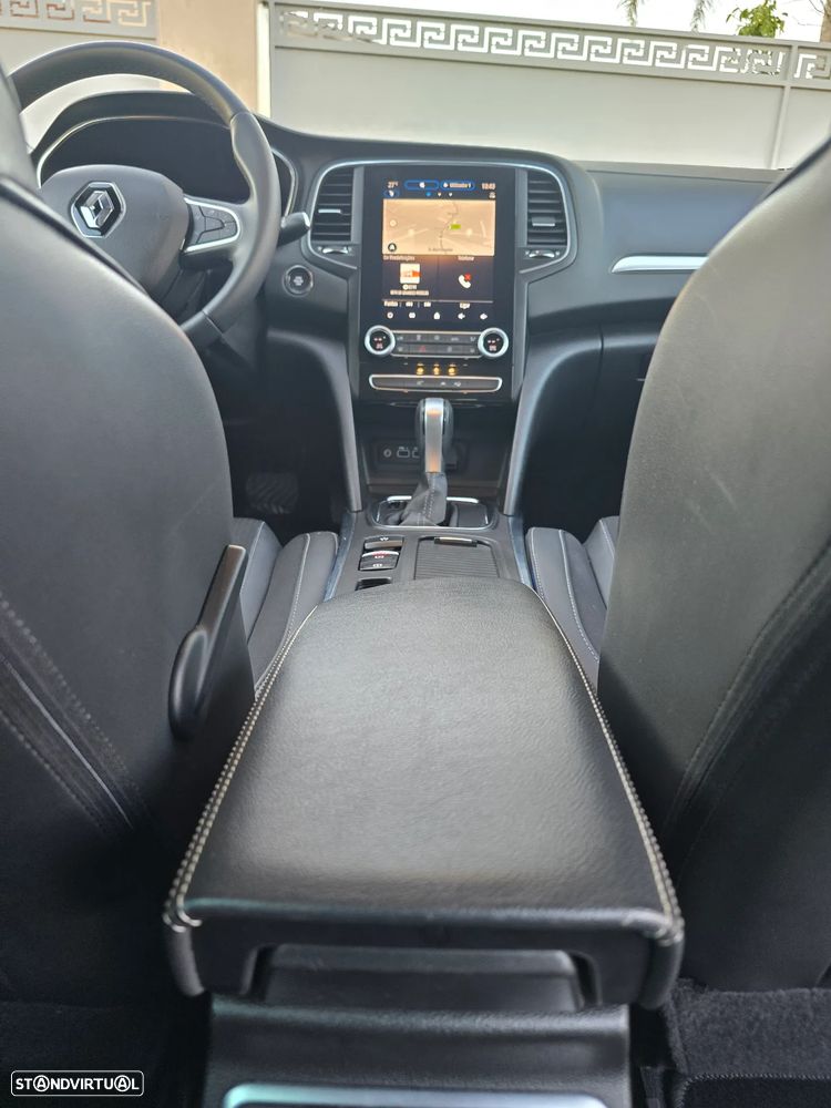 Renault Mégane Sport Tourer 1.3 TCe Techno EDC - 17