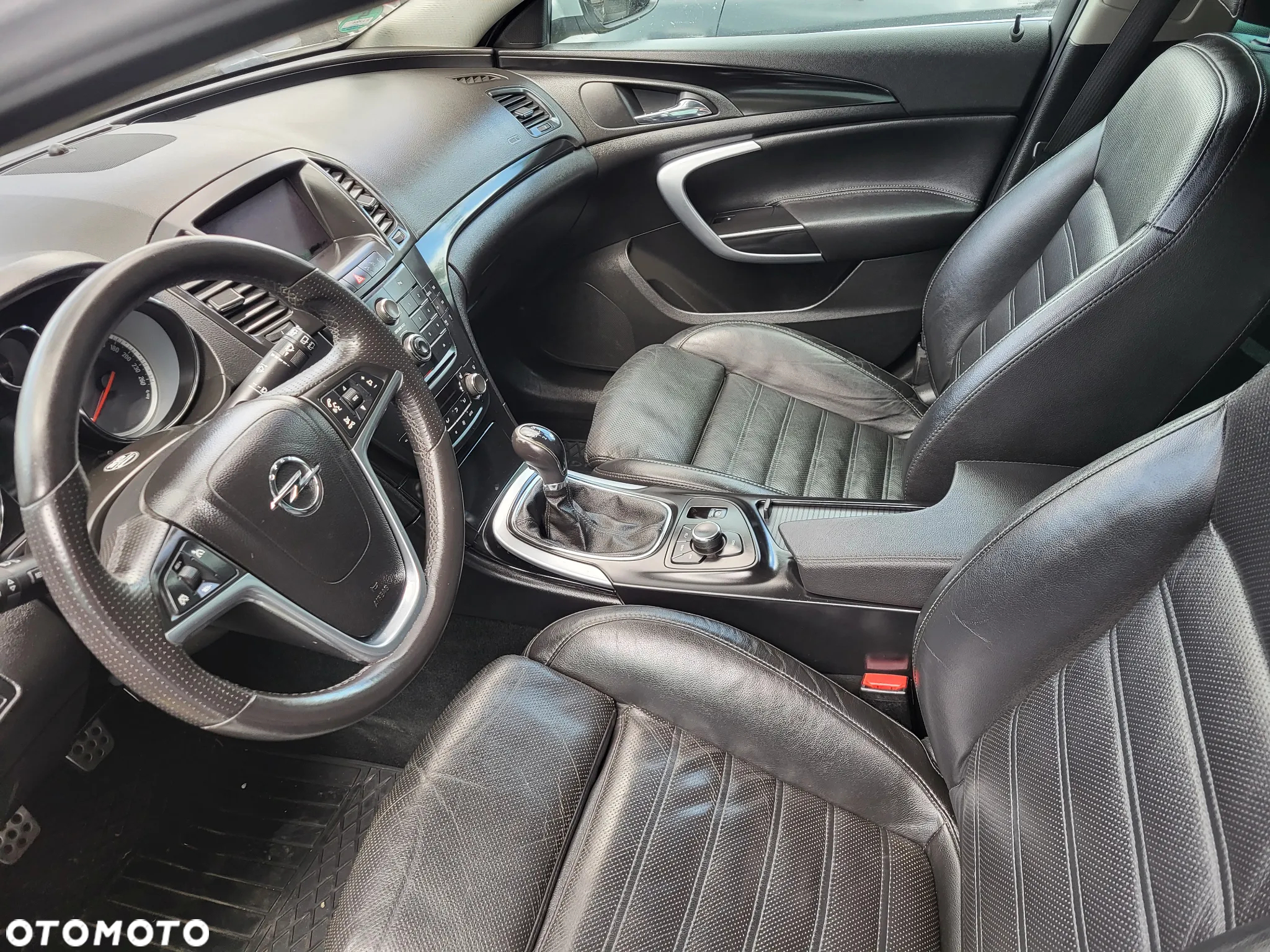 Opel Insignia - 12