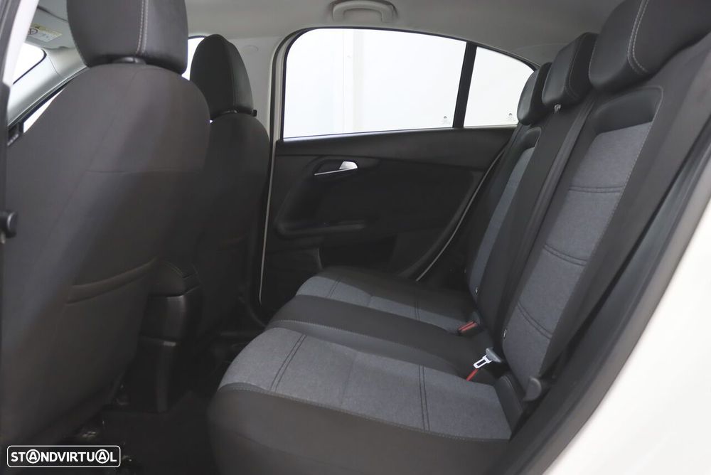 Fiat Tipo Cross 1.3 Multijet - 12