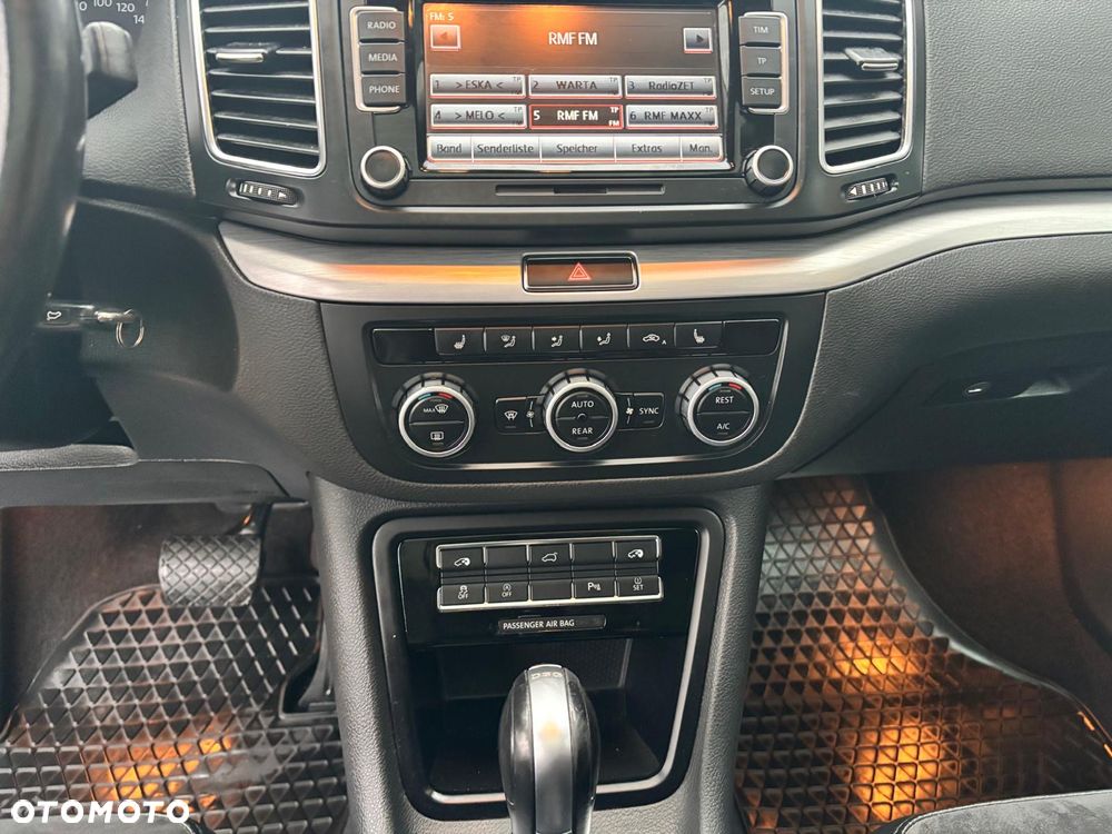 Volkswagen Sharan 2.0 TDI BMT Comfortline DSG - 21