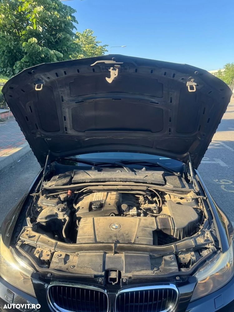 BMW Seria 3 318i Aut. - 21