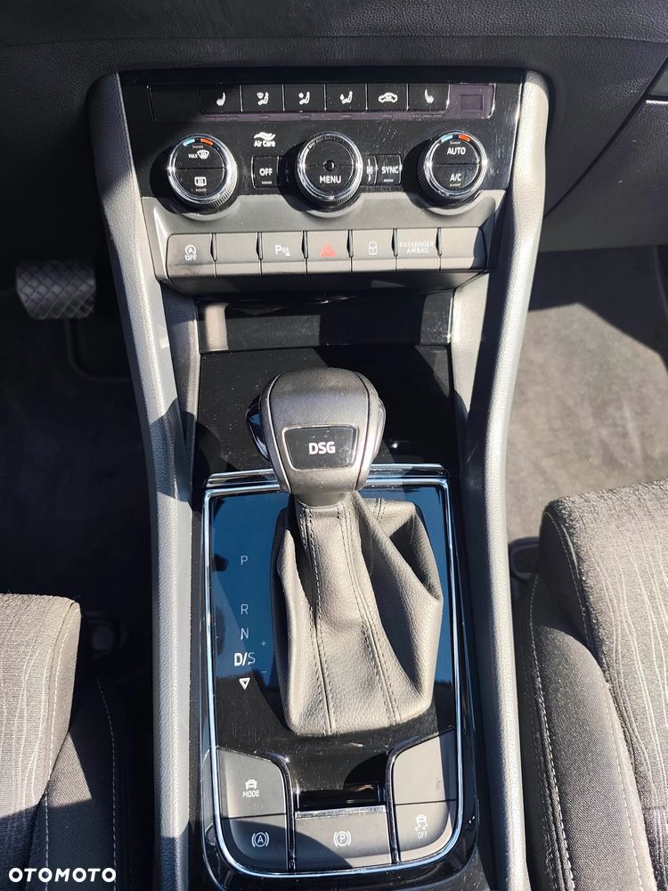 Skoda Karoq 1.5 TSI ACT 4x2 Style DSG - 29