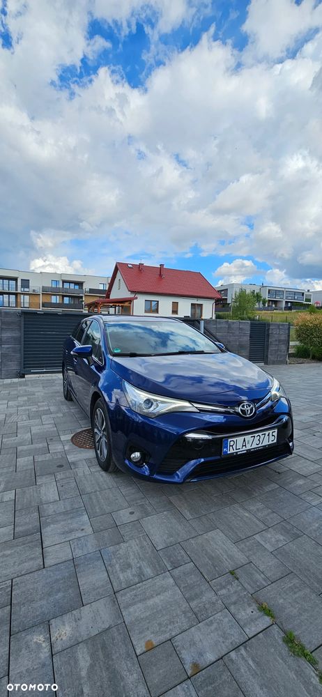 Toyota Avensis 1.8 Selection - 4