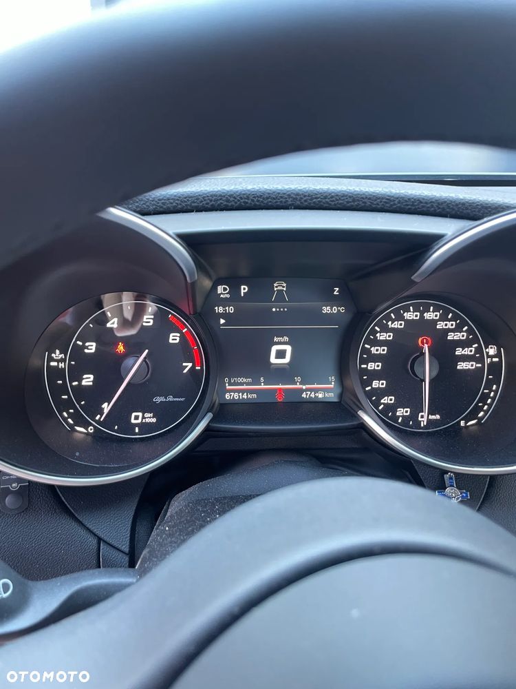 Alfa Romeo Giulia 2.0 Turbo Veloce Q4 - 16