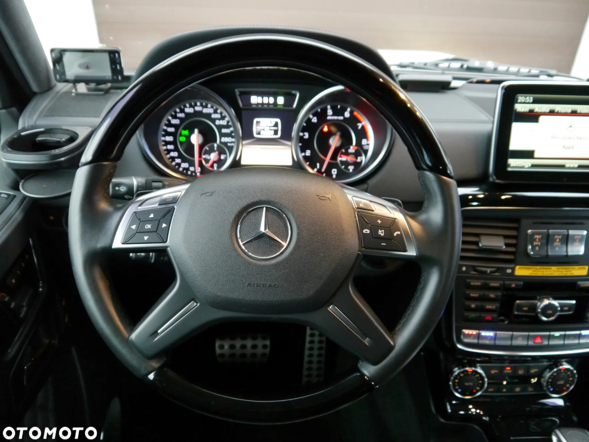 Mercedes-Benz Klasa G 63 AMG L - 27