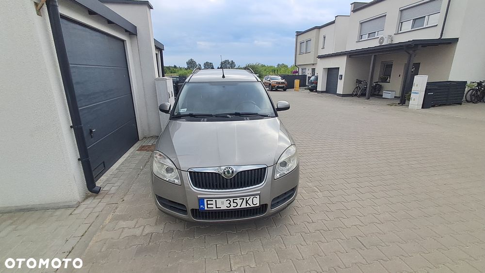 Skoda Roomster 1.4 16V - 12