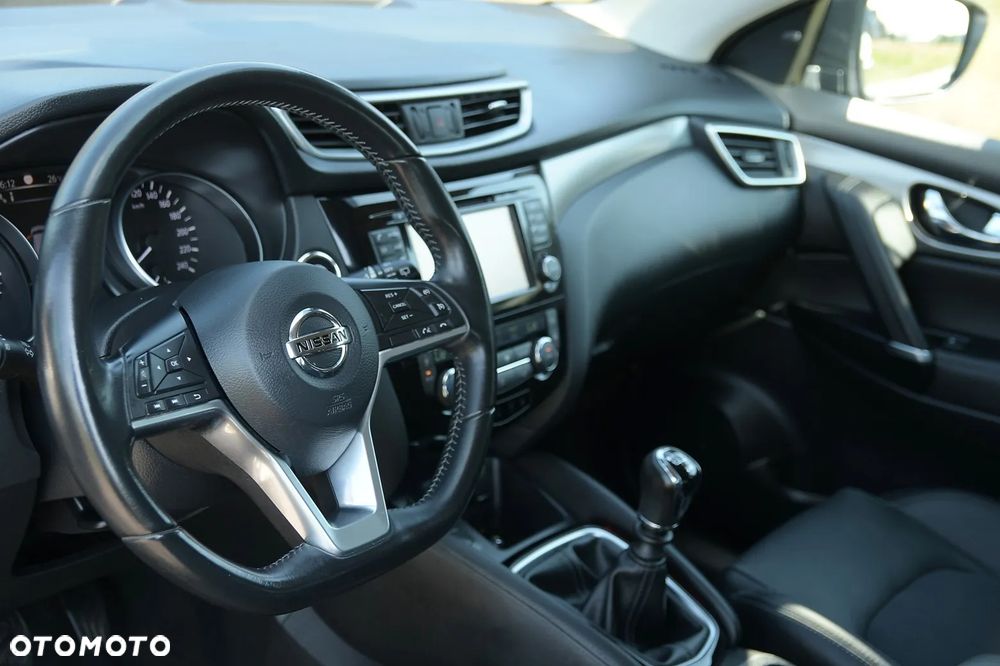 Nissan Qashqai 1.6 DIG-T Tekna+ - 33