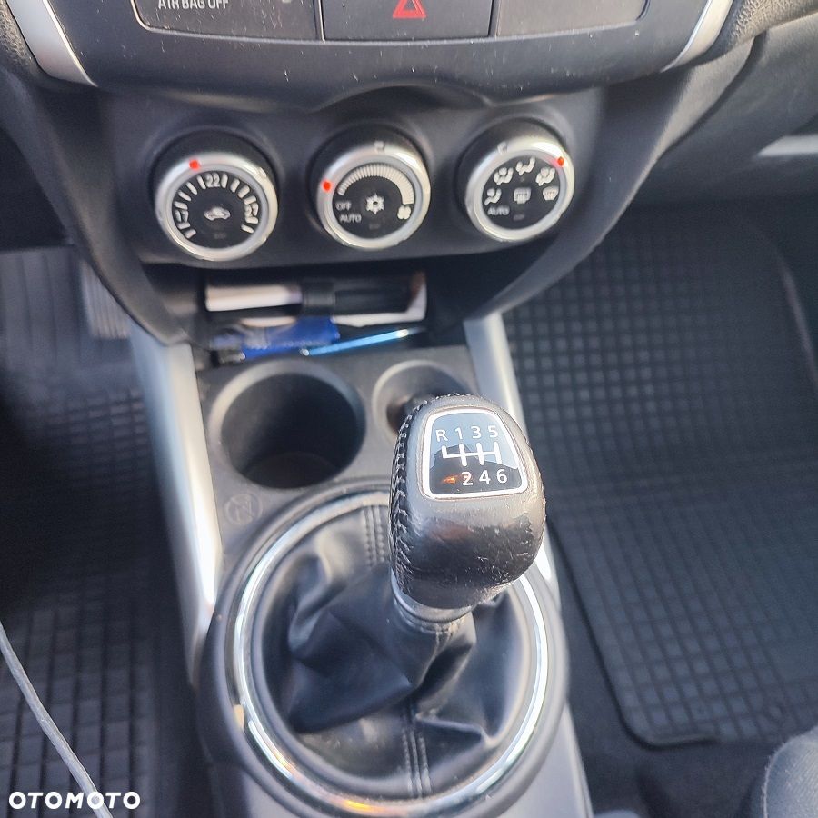 Mitsubishi ASX 1.8 DID Inform - 15
