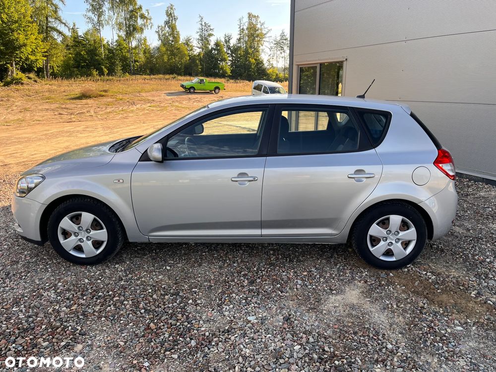 Kia Ceed 1.4 Comfort + - 13