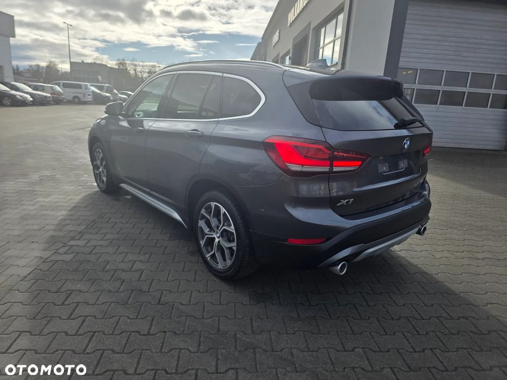BMW X1 xDrive18d Advantage - 8