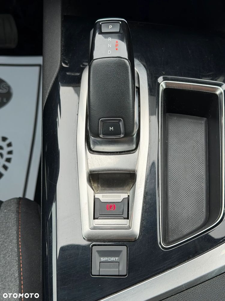 Peugeot 3008 BlueHDi 130 Stop & Start EAT8 Allure Business-Paket - 13