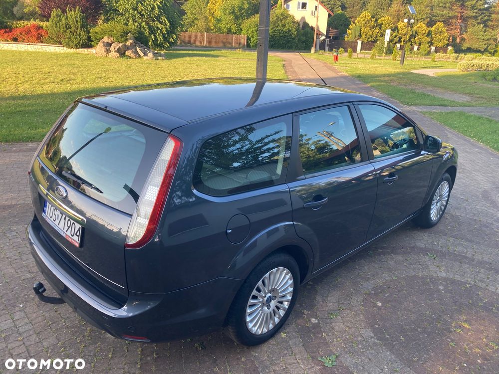 Ford Focus 1.8 FF Ambiente - 11