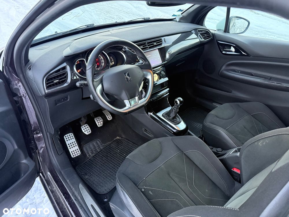 Citroën DS3 PureTech 130 Start & Stop CONNECTED CHIC - 12