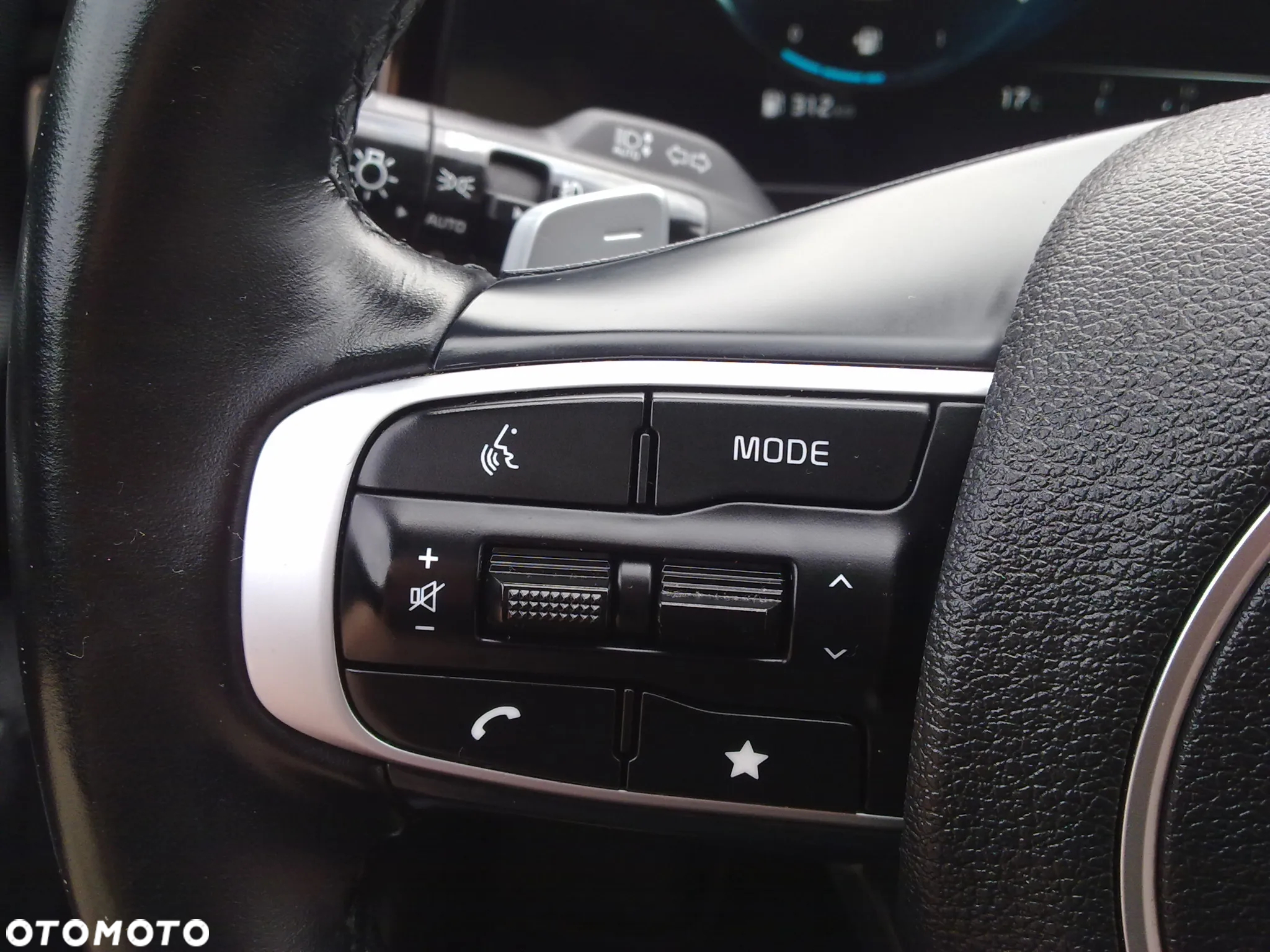 Kia Sportage 1.6 T-GDI PHEV Business Line 4WD - 28