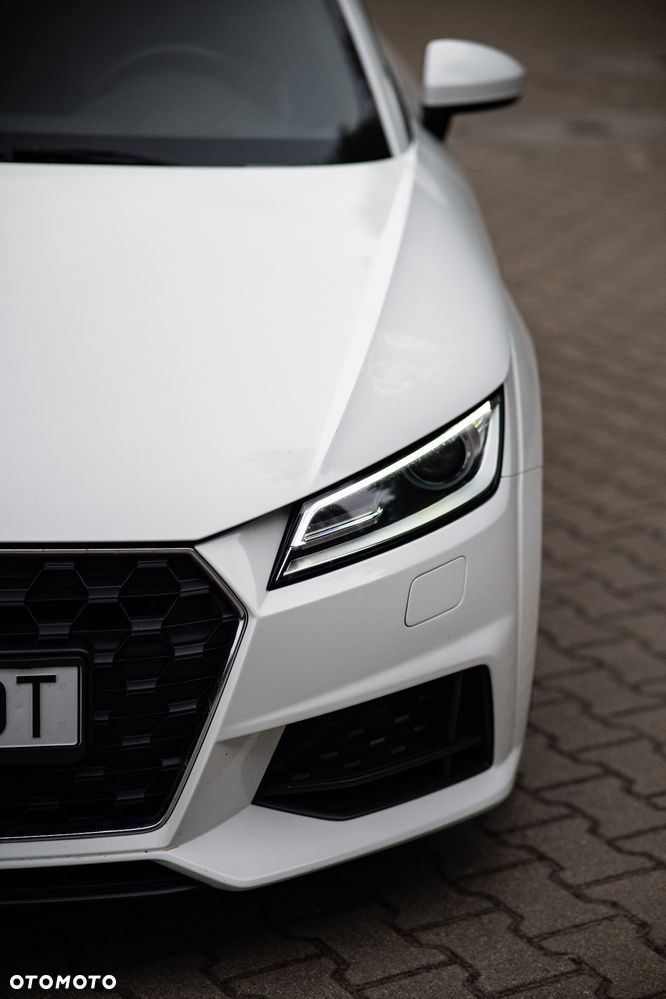 Audi TT Coupé - 4
