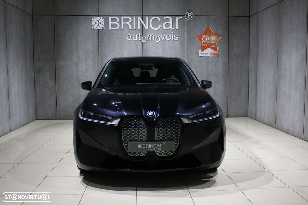 BMW iX xDrive 40 Pack Desportivo - 10