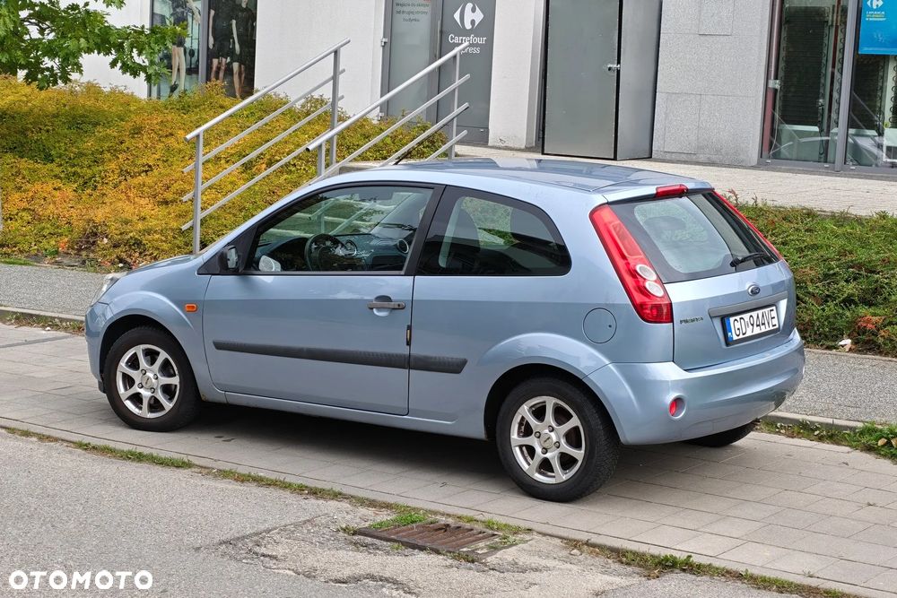 Ford Fiesta - 2