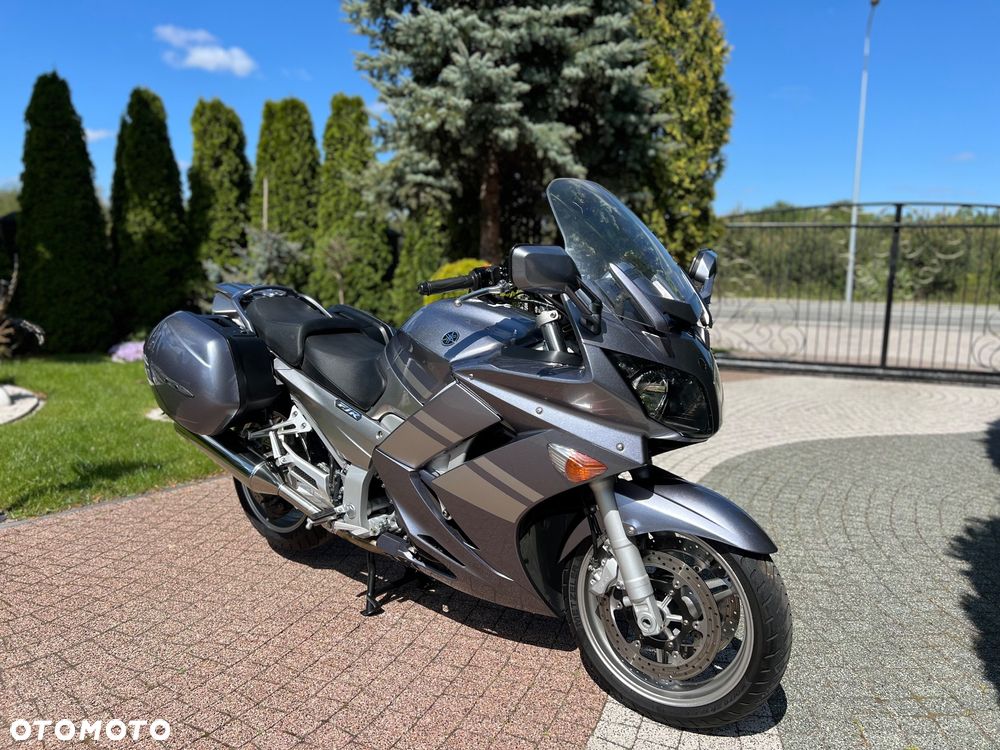 Yamaha FJR - 1
