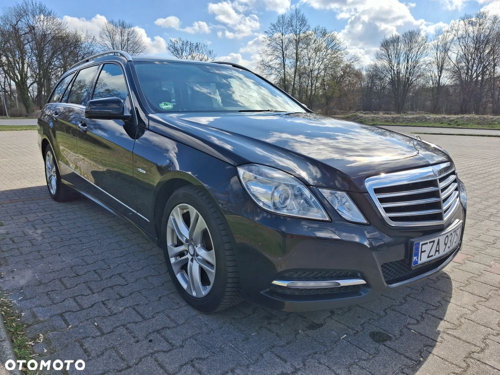 Mercedes-Benz Klasa E 200 CGI BlueEFFICIENCY Avantgarde - 2