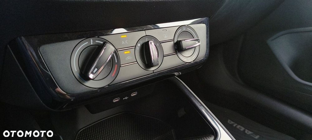 Skoda Fabia - 24