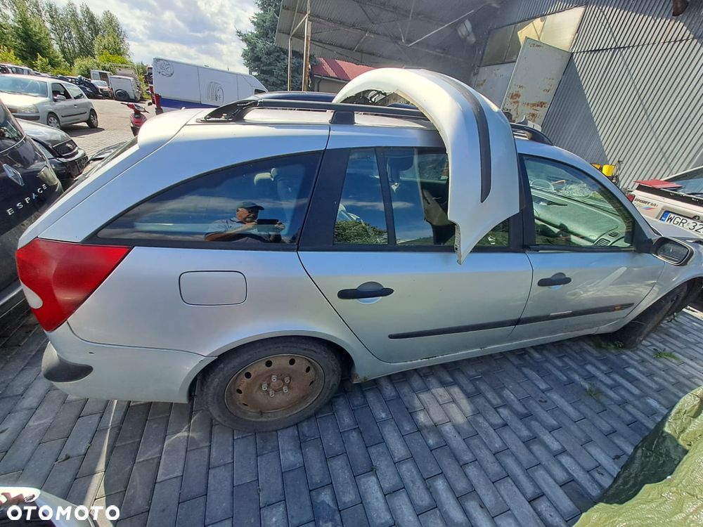 Renault Laguna II (01-05r.) 1.9 Dci 119KM. Silnik F9Q 754 Skrzynia PK6 018. Cały na części. GWARANCJA !!!  Przód Tył Zestaw Komplet Drzwi Klapa Zderzak Błotnik Maska Grill Atrapa Szyba Pas Lampa Lusterko Boczki Fotel Kanapa Kokpit Deska Rozdzielcza Przełącznik Włącznik Sterownik Przewody Wiązka Instalacja Moduł Komputer Czujnik Listwa Pompa Alternator Wtryski Głowica Rozrusznik Kompresor Sprzęgło Dwumas Silnik Skrzynia ABS Klimatyzacji Paliwa Wspomagania Kolektor Turbina Przepustnica Zawór Chłodnica Koło Hak Belka Sanki Zawieszenie Mcpherson Półoś Amortyzator Wydech Tłumik Zacisk Most - 2