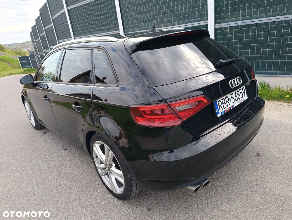 Audi A3 Sportback 2.0 TDI S line Sportpaket - 16