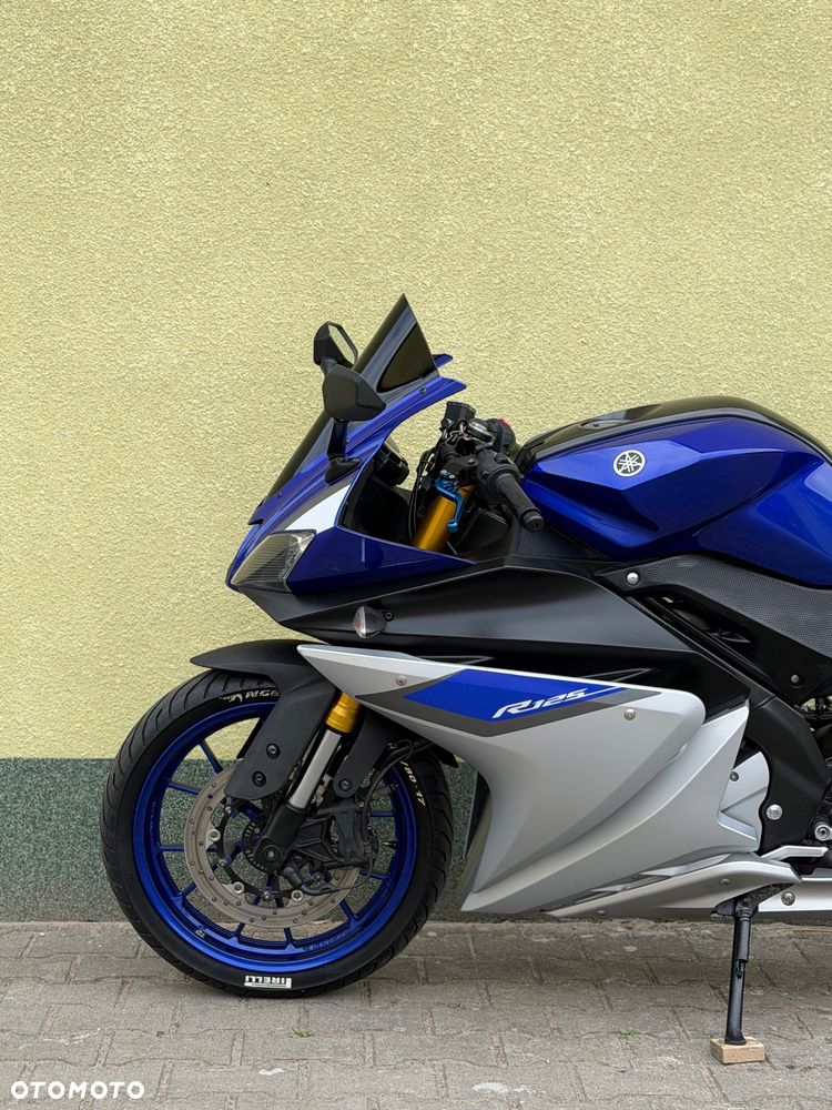 Yamaha YZF - 26