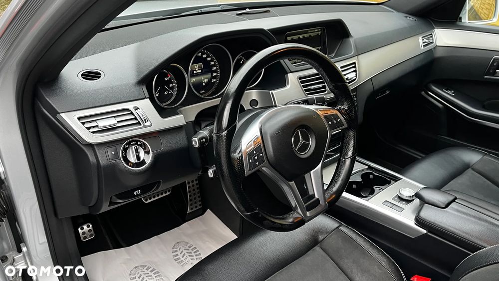Mercedes-Benz Klasa E - 21