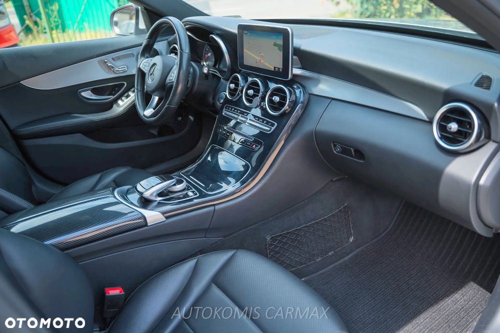 Mercedes-Benz Klasa C 300 7G-TRONIC - 14