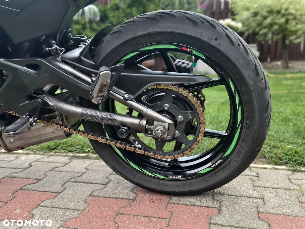 Kawasaki ER - 22