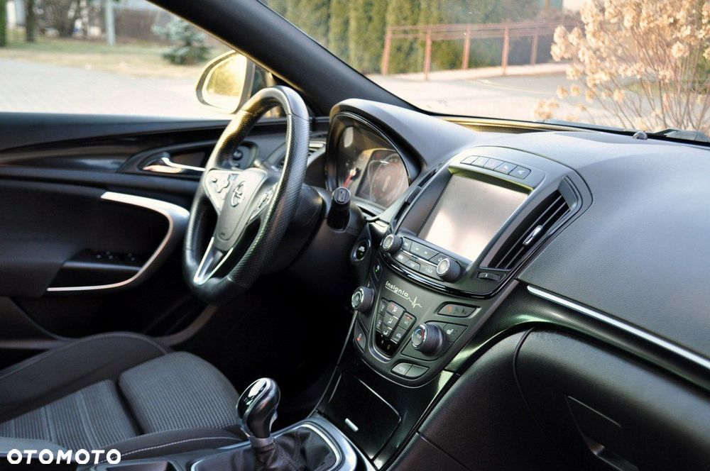 Opel Insignia - 18