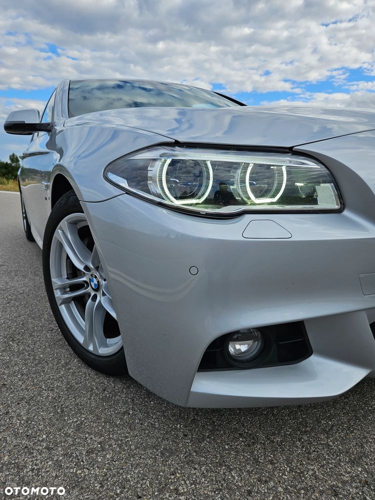 BMW Seria 5 525d xDrive - 3