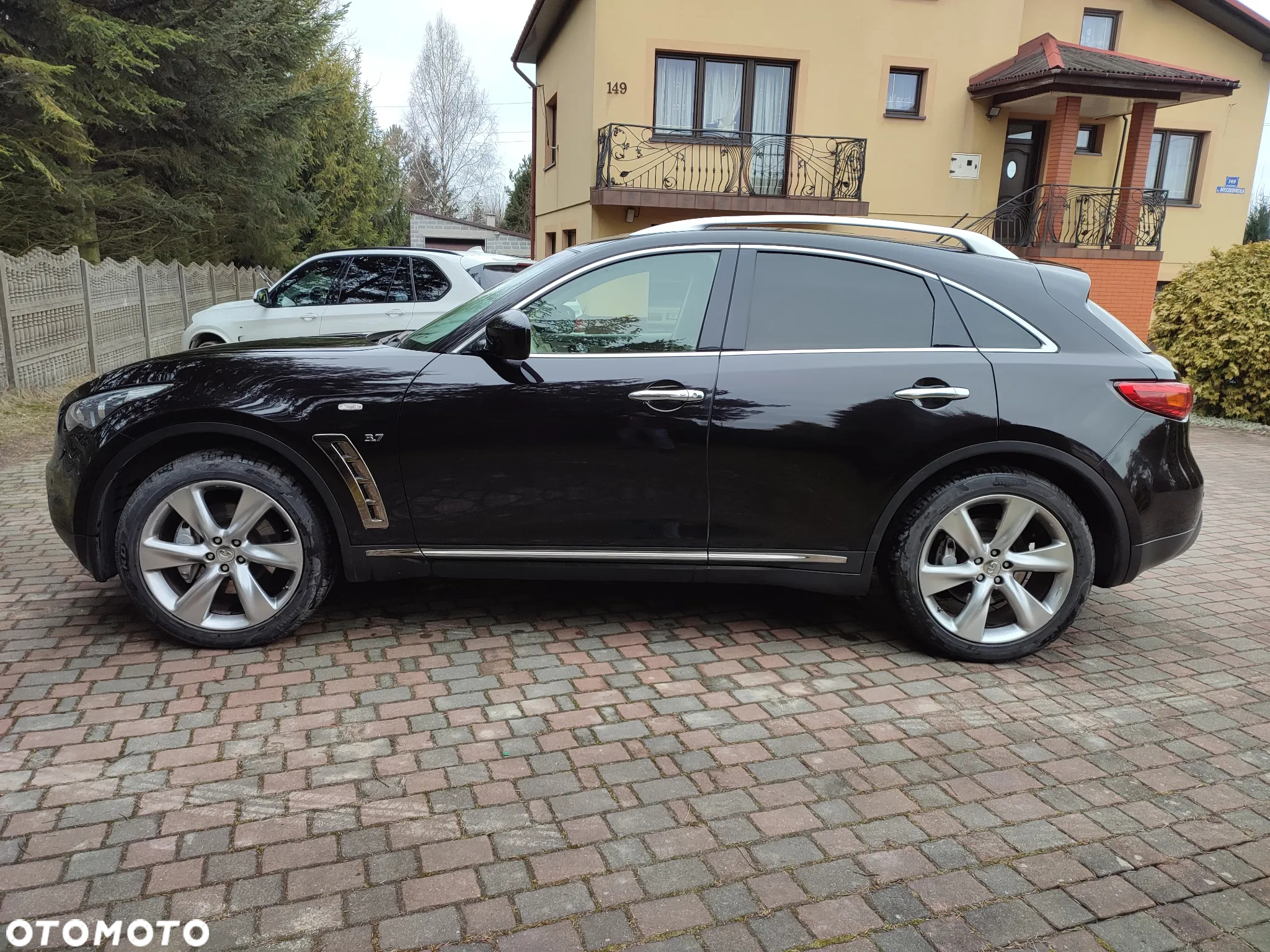 Infiniti QX70 3.7 S Premium - 6