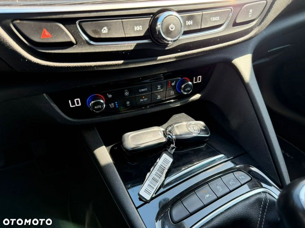 Opel Insignia - 32